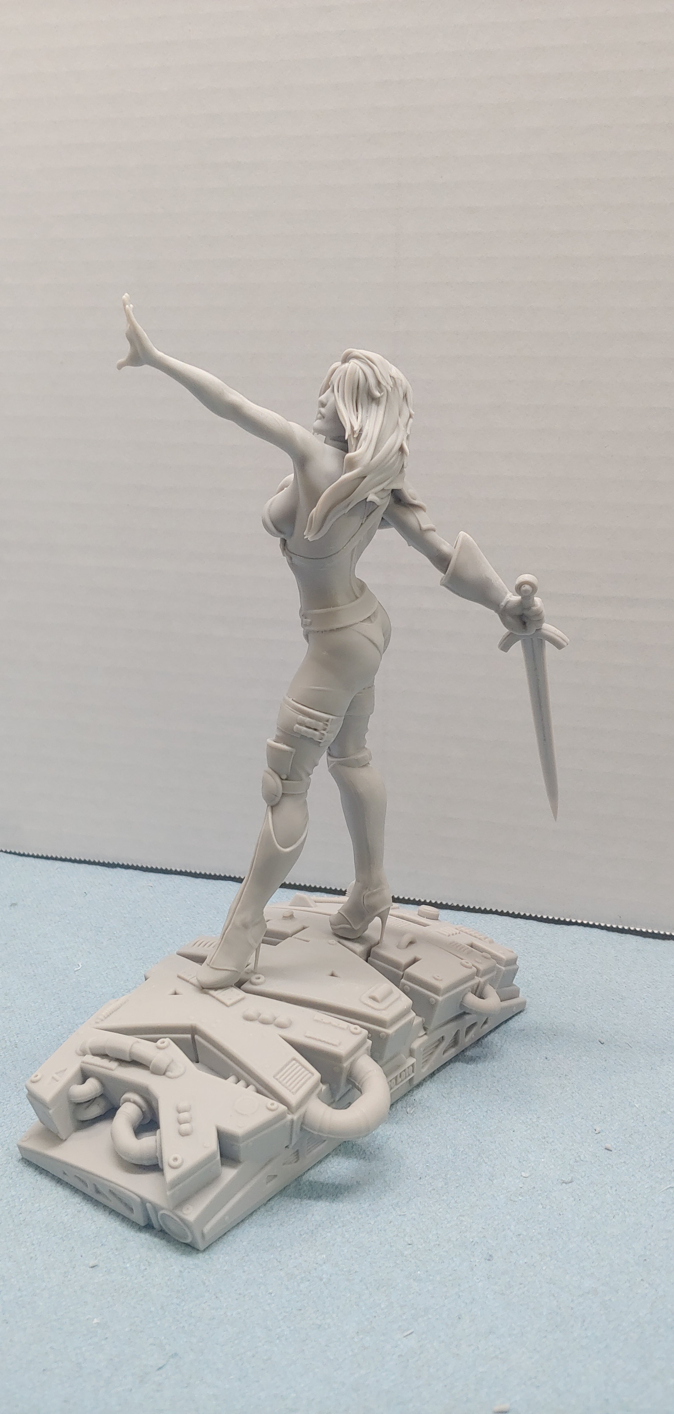 Taarna Resin Unpainted Model Kit