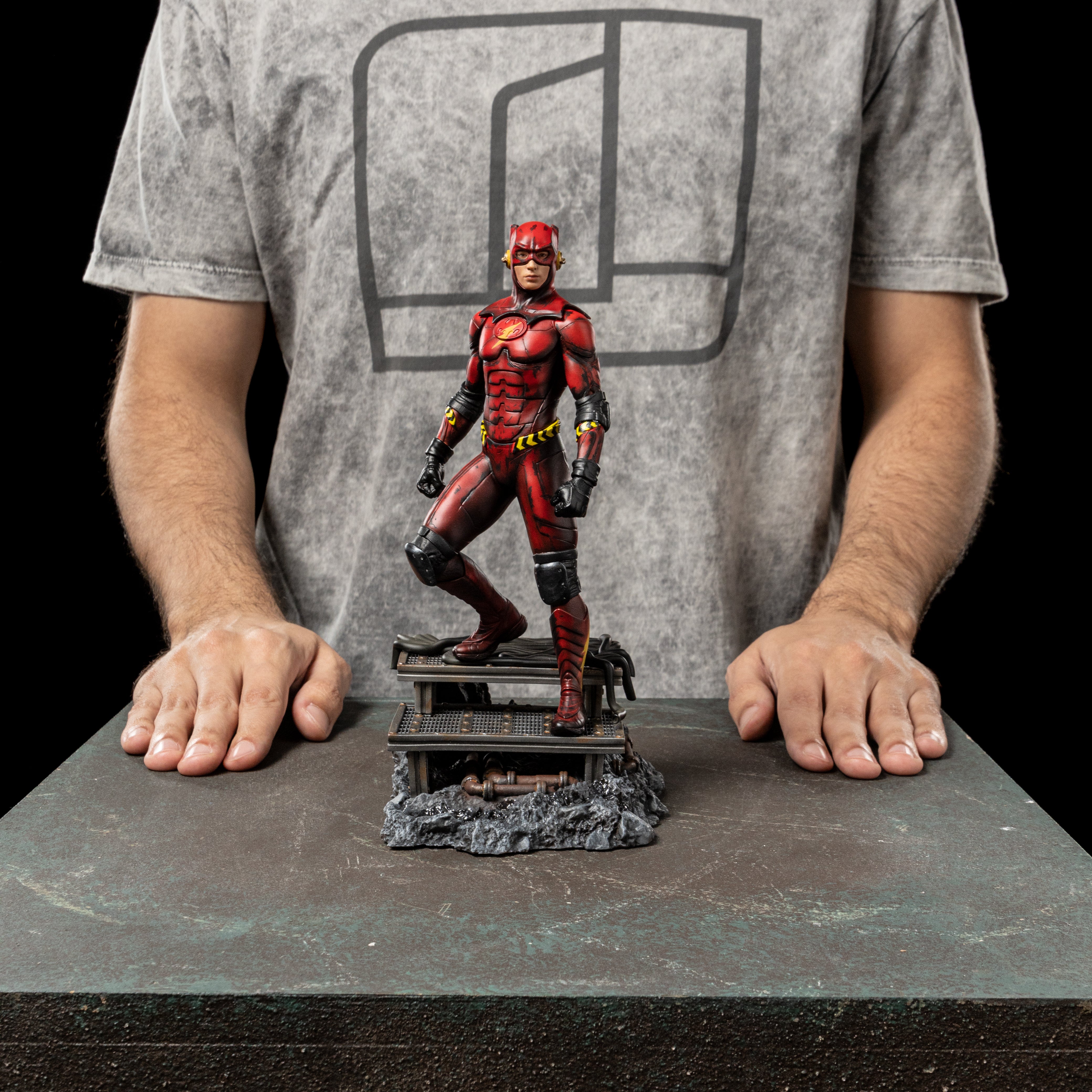 Flash Alternate Ver - The Flash Movie - Art Scale 1/10 Statue