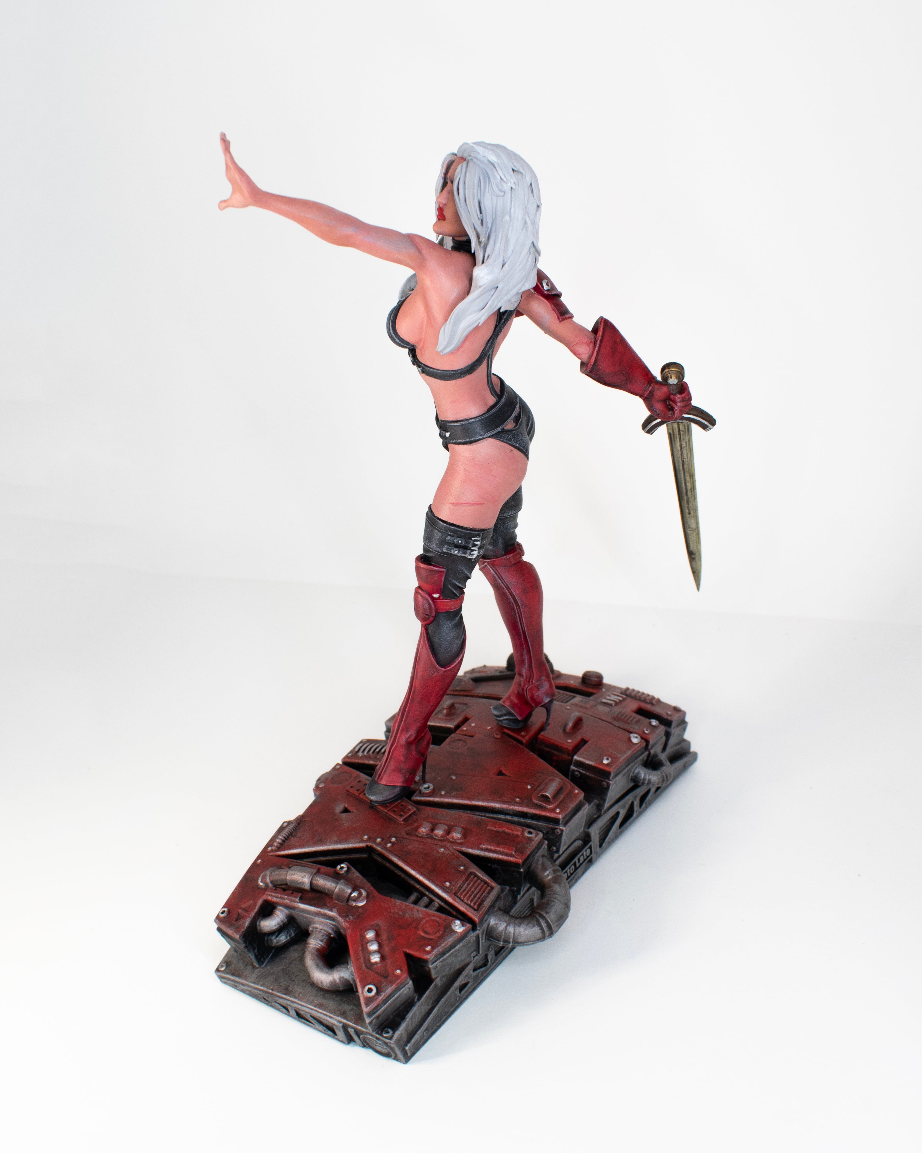 Taarna Resin Unpainted Model Kit